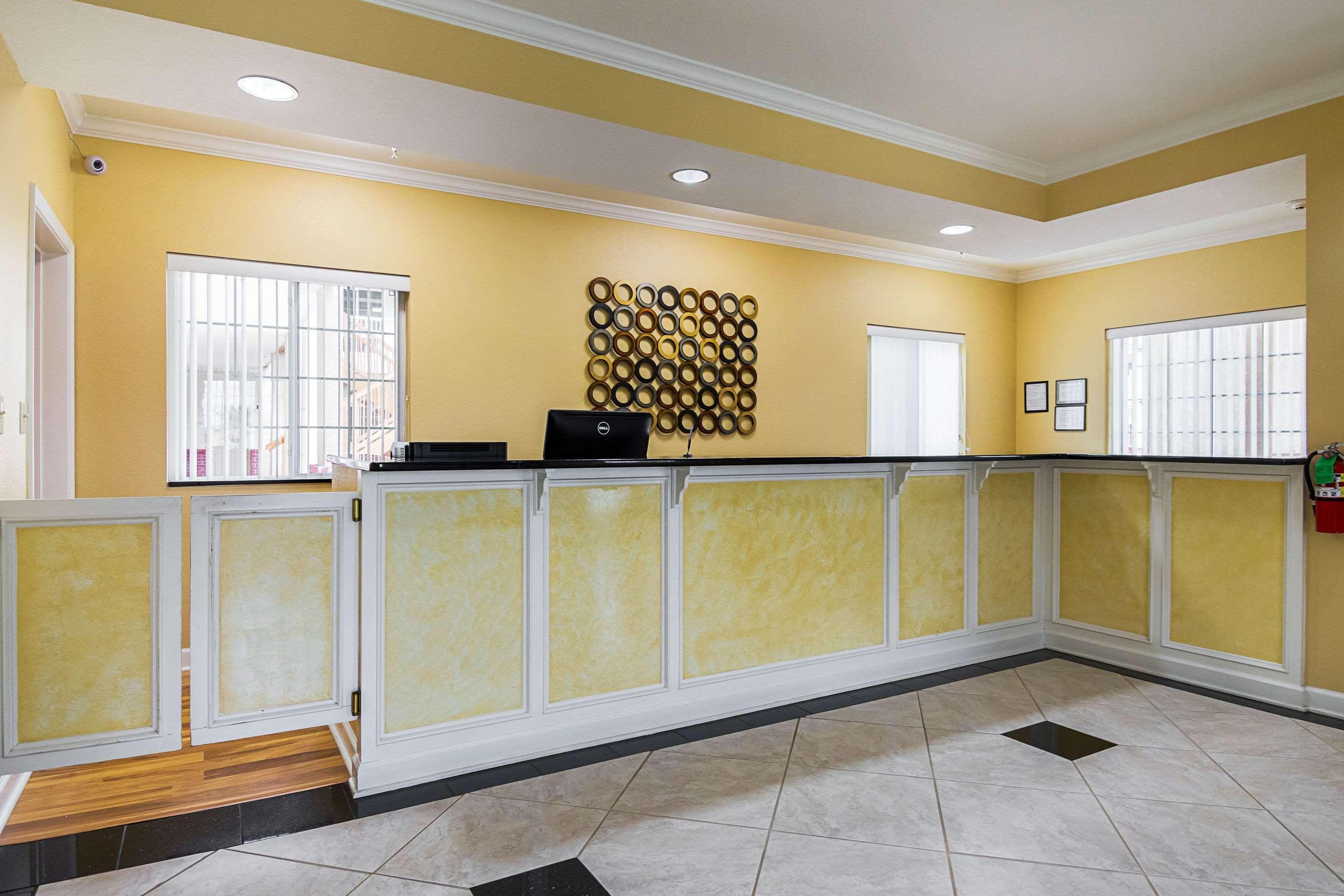 Econo Lodge Inn & Suites Bryant Kültér fotó