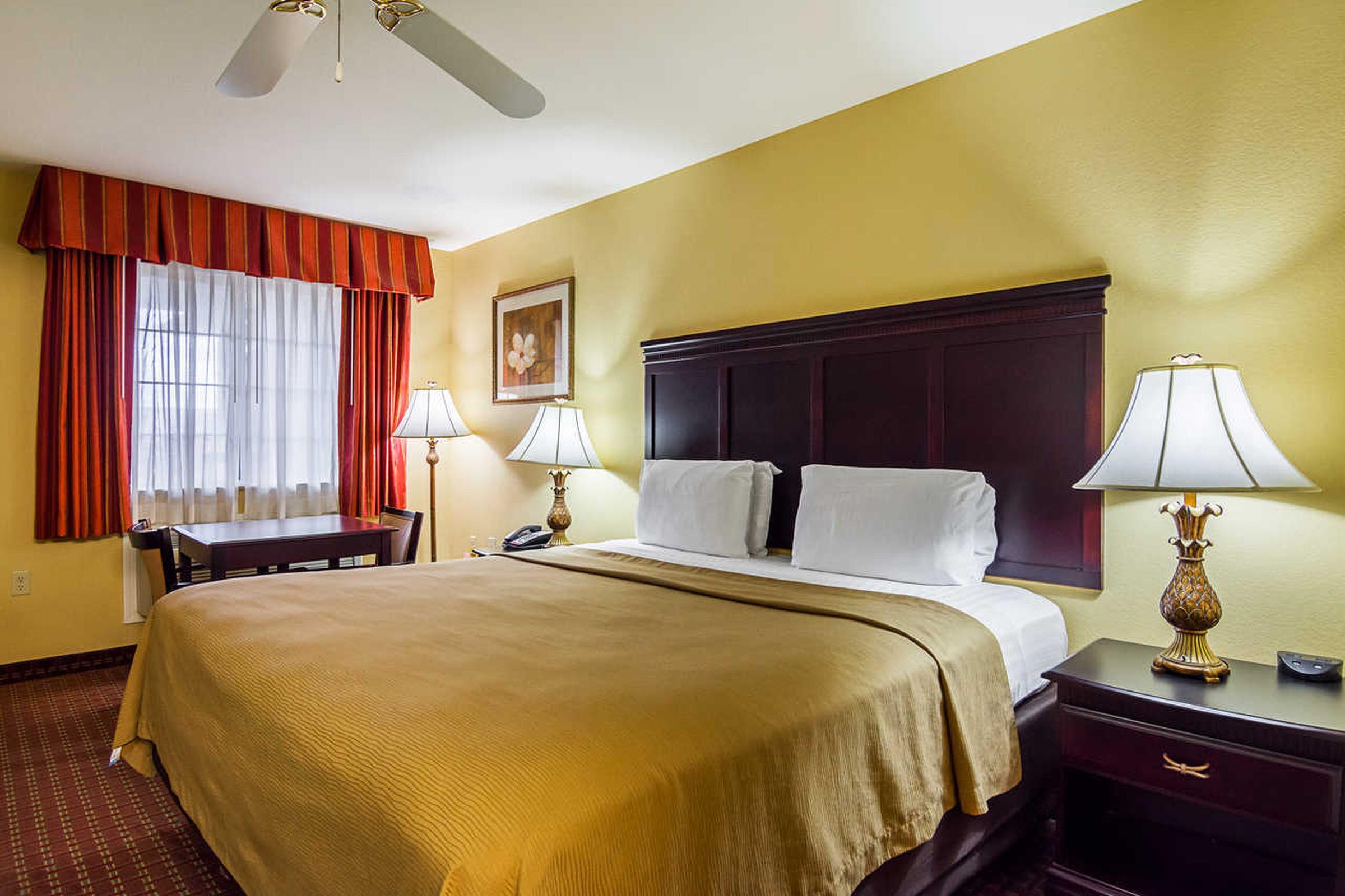 Econo Lodge Inn & Suites Bryant Kültér fotó