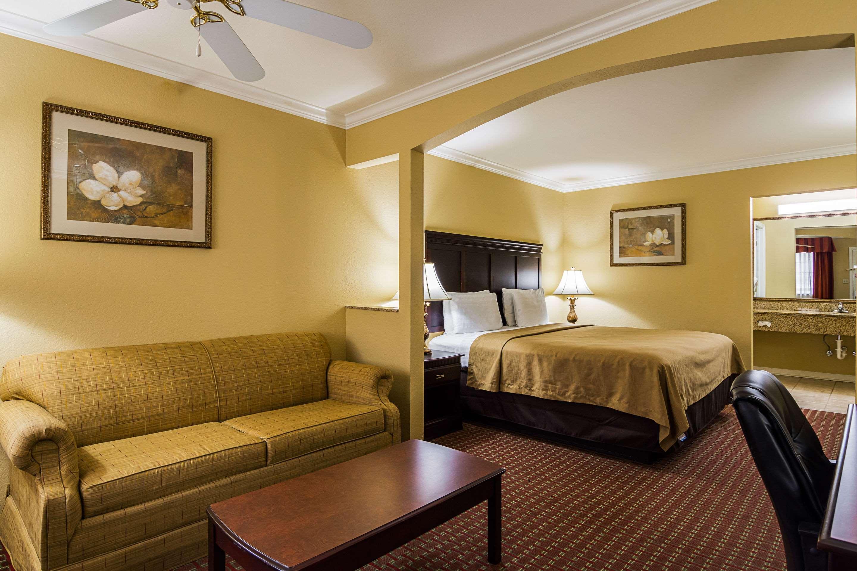 Econo Lodge Inn & Suites Bryant Kültér fotó