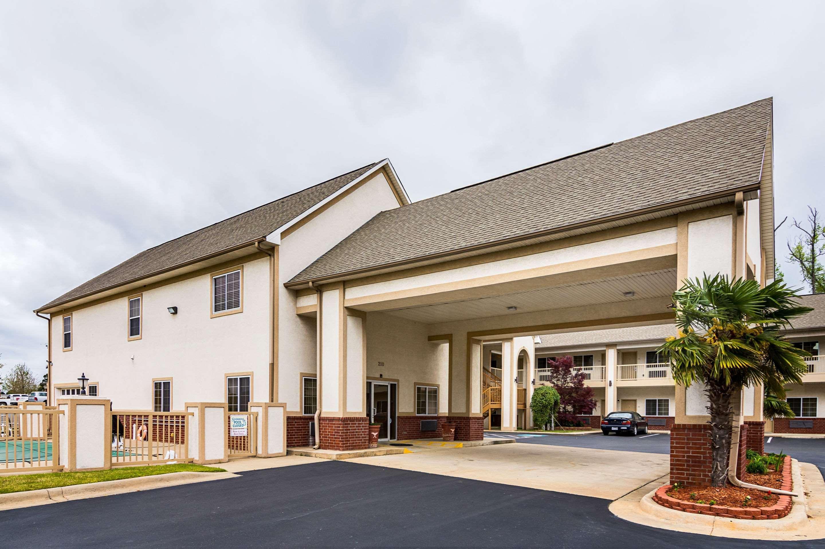 Econo Lodge Inn & Suites Bryant Kültér fotó