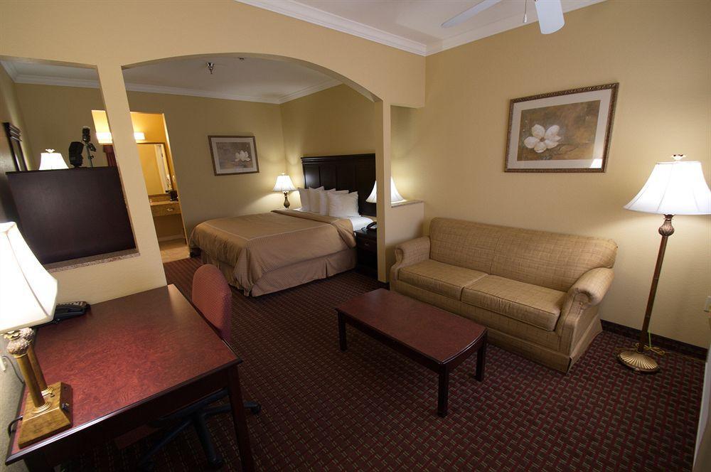 Econo Lodge Inn & Suites Bryant Kültér fotó